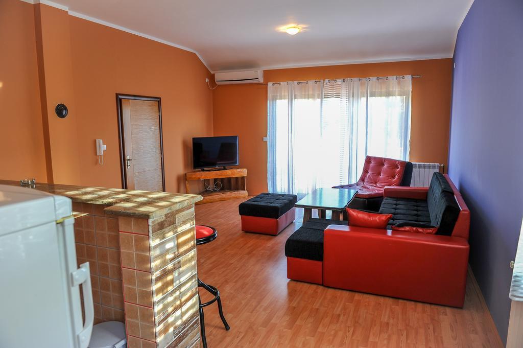 Selena Apartment *